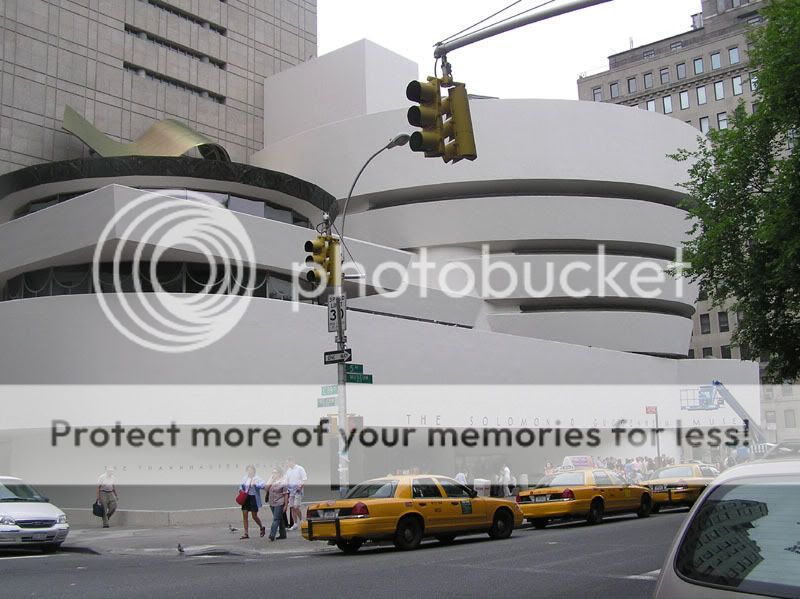 Guggenheim_museum_exterior.jpg